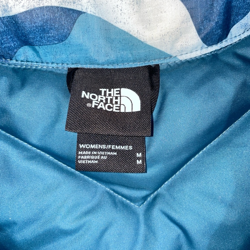 The North Face Blue Cameo Womens Puffer Vest - Picture 4 of 9